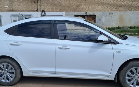 Hyundai Solaris II рестайлинг, 2020 год, 1 400 000 рублей, 2 фотография
