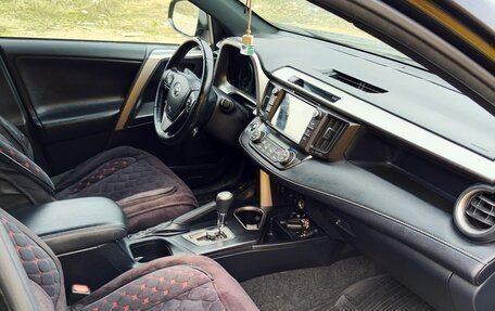 Toyota RAV4, 2019 год, 2 999 999 рублей, 7 фотография