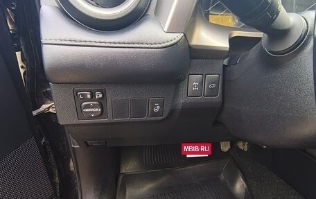 Toyota RAV4, 2019 год, 2 999 999 рублей, 9 фотография