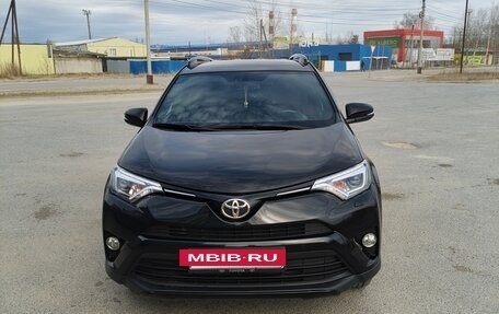 Toyota RAV4, 2019 год, 2 999 999 рублей, 23 фотография