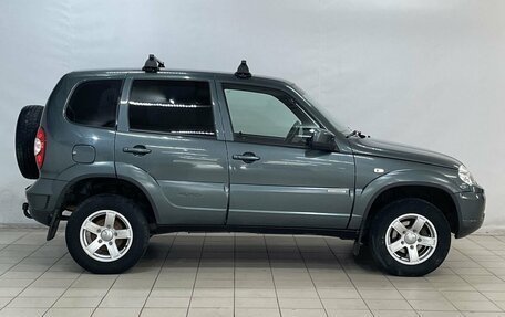 Chevrolet Niva I рестайлинг, 2017 год, 900 000 рублей, 7 фотография