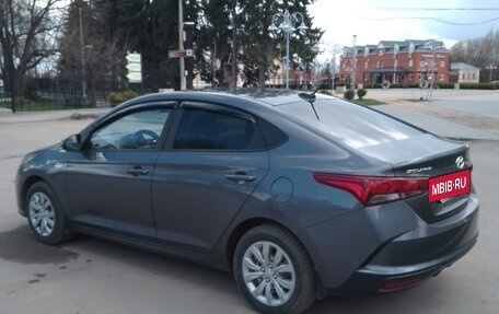 Hyundai Solaris II рестайлинг, 2021 год, 1 550 000 рублей, 8 фотография