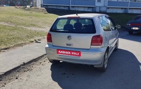 Volkswagen Polo III рестайлинг, 2000 год, 220 000 рублей, 3 фотография