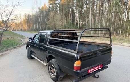 Mitsubishi L200 III рестайлинг, 2005 год, 470 000 рублей, 4 фотография