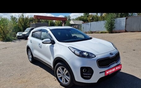KIA Sportage IV рестайлинг, 2017 год, 1 900 000 рублей, 2 фотография