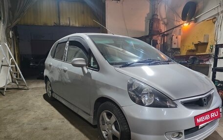 Honda Fit III, 2003 год, 380 000 рублей, 4 фотография