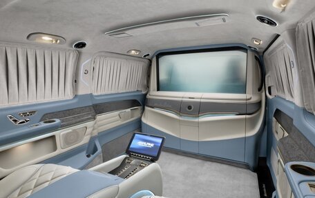 Mercedes-Benz V-Класс, 2025 год, 46 990 000 рублей, 2 фотография