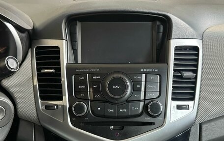 Chevrolet Cruze II, 2010 год, 649 900 рублей, 11 фотография