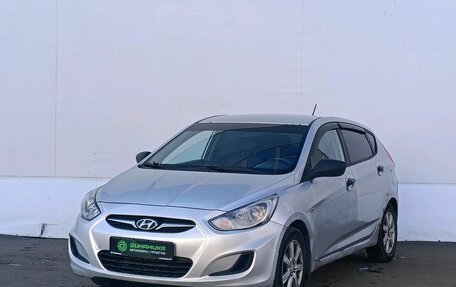 Hyundai Solaris II рестайлинг, 2011 год, 570 000 рублей, 1 фотография