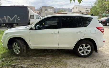 Toyota RAV4, 2011 год, 1 630 000 рублей, 4 фотография