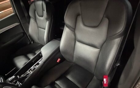 Volvo XC90 II рестайлинг, 2021 год, 3 670 000 рублей, 8 фотография