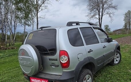 Chevrolet Niva I рестайлинг, 2010 год, 390 000 рублей, 5 фотография