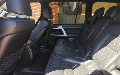 Toyota Land Cruiser 200, 2018 год, 7 100 000 рублей, 9 фотография