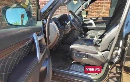Toyota Land Cruiser 200, 2018 год, 7 100 000 рублей, 7 фотография