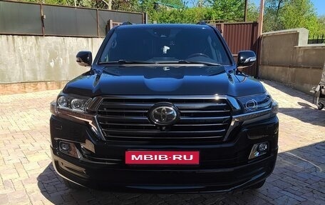 Toyota Land Cruiser 200, 2018 год, 7 100 000 рублей, 6 фотография