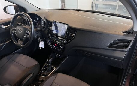 Hyundai Solaris II рестайлинг, 2022 год, 1 915 000 рублей, 12 фотография