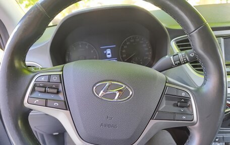 Hyundai Solaris II рестайлинг, 2018 год, 1 400 000 рублей, 14 фотография