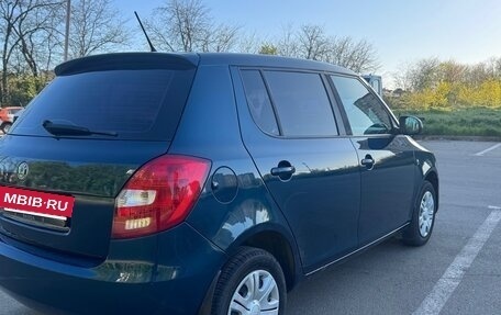 Skoda Fabia II, 2011 год, 450 000 рублей, 5 фотография