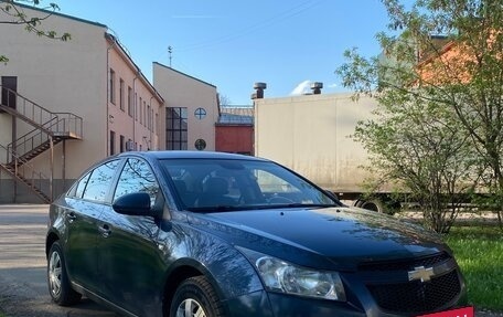 Chevrolet Cruze II, 2010 год, 460 000 рублей, 2 фотография