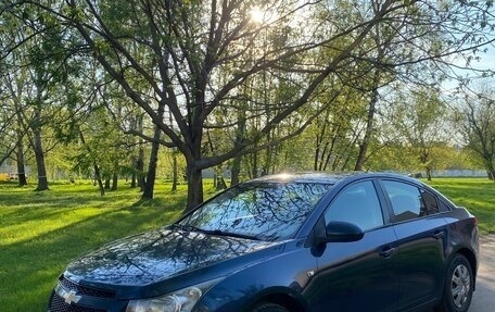 Chevrolet Cruze II, 2010 год, 460 000 рублей, 6 фотография