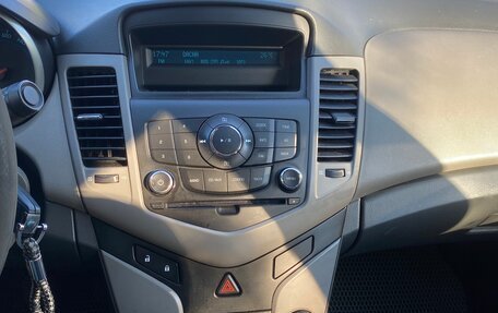 Chevrolet Cruze II, 2010 год, 460 000 рублей, 18 фотография