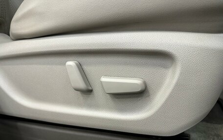 KIA Carnival III, 2016 год, 2 399 000 рублей, 14 фотография