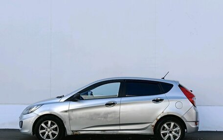 Hyundai Solaris II рестайлинг, 2011 год, 570 000 рублей, 8 фотография