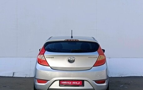Hyundai Solaris II рестайлинг, 2011 год, 570 000 рублей, 6 фотография