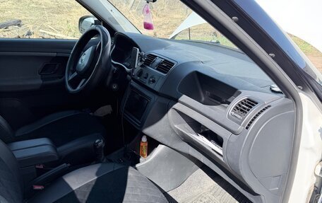 Skoda Fabia II, 2013 год, 610 000 рублей, 3 фотография