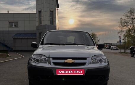 Chevrolet Niva I рестайлинг, 2014 год, 777 000 рублей, 2 фотография