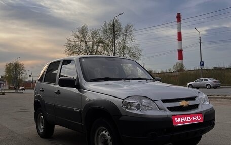 Chevrolet Niva I рестайлинг, 2014 год, 777 000 рублей, 3 фотография