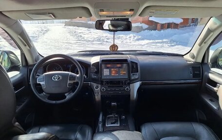Toyota Land Cruiser 200, 2011 год, 3 400 000 рублей, 6 фотография