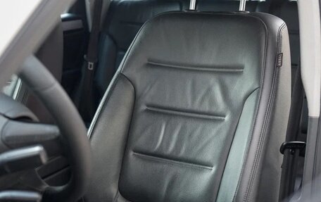 Volkswagen Touareg III, 2010 год, 1 800 000 рублей, 6 фотография