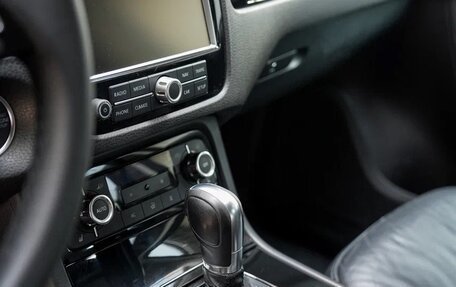 Volkswagen Touareg III, 2010 год, 1 800 000 рублей, 11 фотография