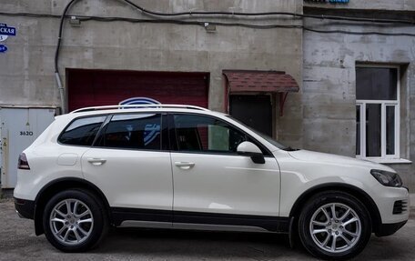 Volkswagen Touareg III, 2010 год, 1 800 000 рублей, 22 фотография