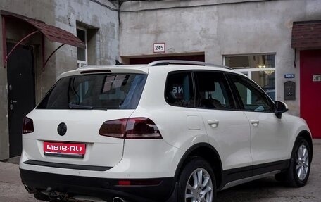Volkswagen Touareg III, 2010 год, 1 800 000 рублей, 15 фотография
