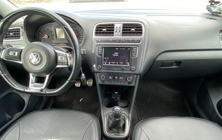 Volkswagen Polo VI (EU Market), 2018 год, 1 250 000 рублей, 18 фотография