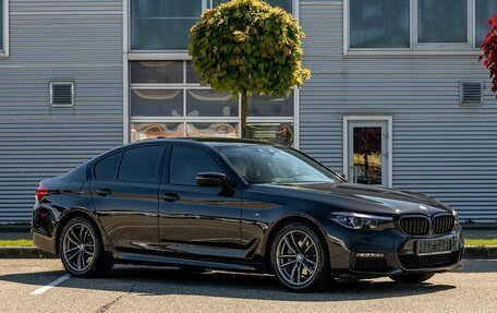 BMW 5 серия, 2019 год, 3 995 000 рублей, 3 фотография