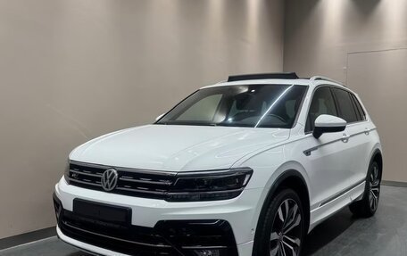 Volkswagen Tiguan II, 2020 год, 2 849 000 рублей, 1 фотография
