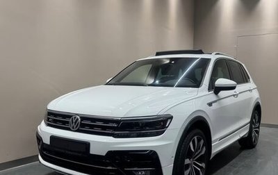 Volkswagen Tiguan II, 2020 год, 2 849 000 рублей, 1 фотография