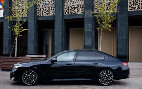 BMW 5 серия, 2024 год, 7 199 999 рублей, 10 фотография