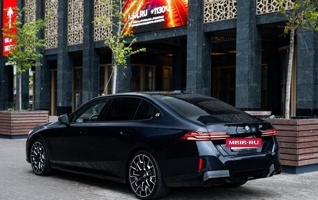 BMW 5 серия, 2024 год, 7 199 999 рублей, 9 фотография