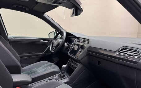 Volkswagen Tiguan II, 2020 год, 2 849 000 рублей, 7 фотография