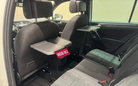 Volkswagen Tiguan II, 2020 год, 2 849 000 рублей, 13 фотография
