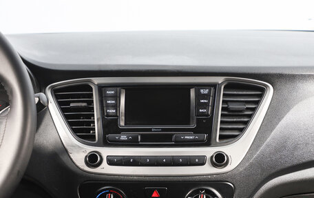 Hyundai Solaris II рестайлинг, 2017 год, 979 000 рублей, 11 фотография