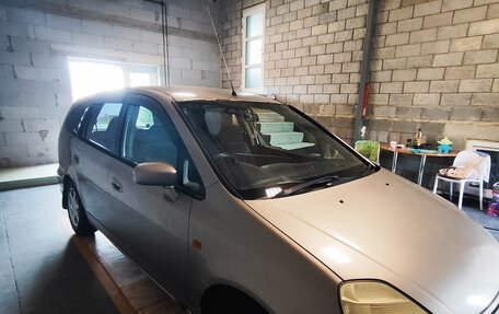 Honda Stream I рестайлинг, 2001 год, 380 000 рублей, 11 фотография