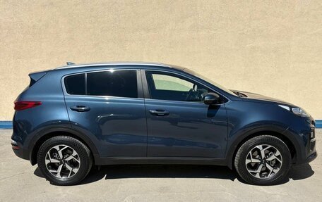 KIA Sportage IV рестайлинг, 2019 год, 1 900 000 рублей, 8 фотография