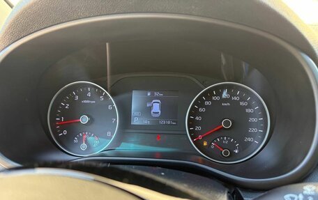 KIA Sportage IV рестайлинг, 2019 год, 1 900 000 рублей, 11 фотография