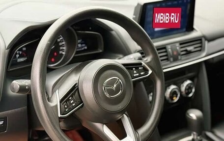 Mazda CX-4, 2021 год, 2 100 000 рублей, 9 фотография