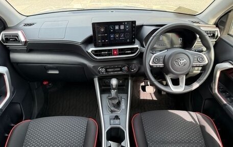 Toyota Raize I, 2023 год, 1 225 000 рублей, 10 фотография